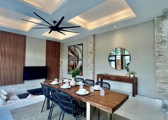 2 Bedroom Near Villa Seminyak